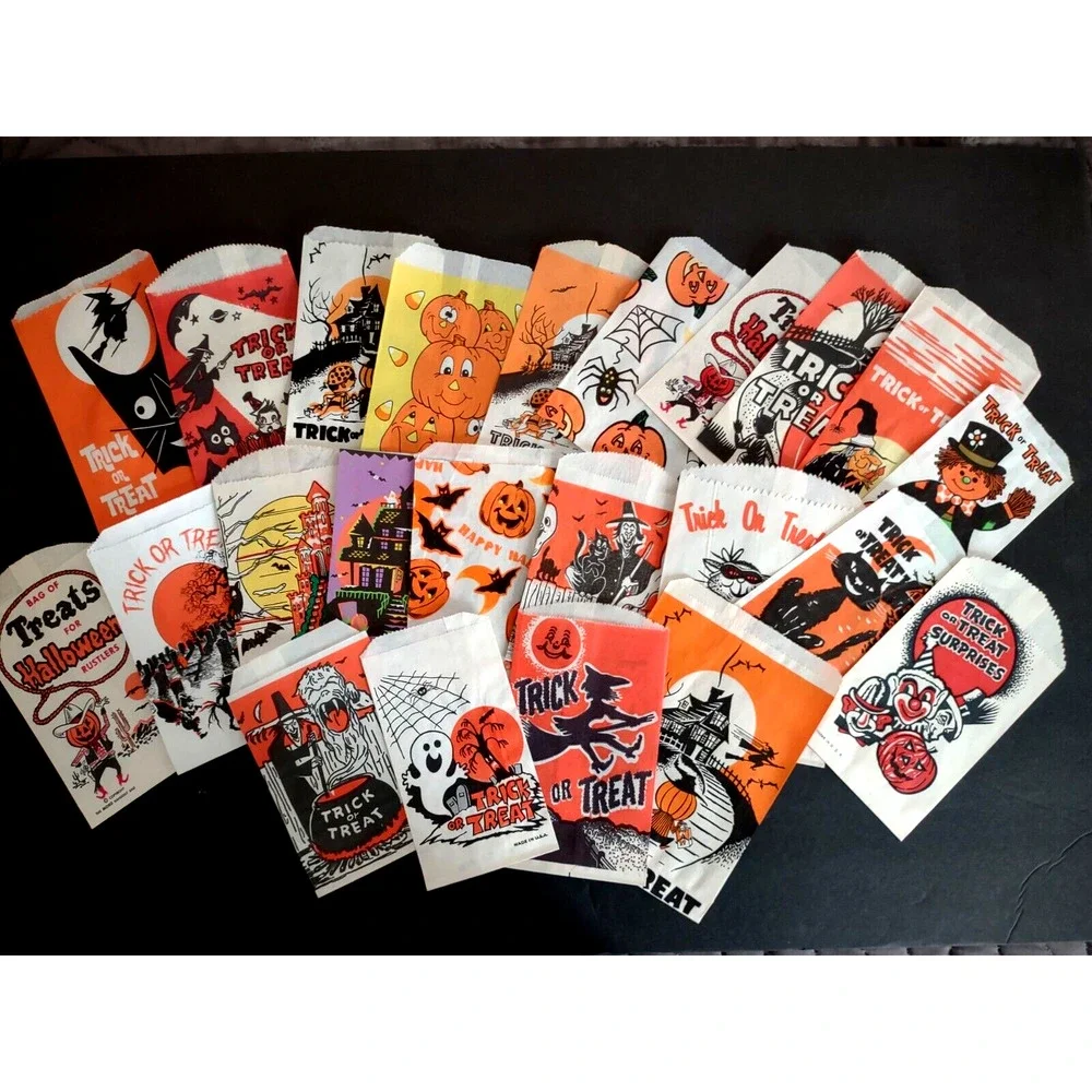 Lot Of 23 Different Vintage Halloween Candy Treat Bags Witches Black Cats Ghosts
